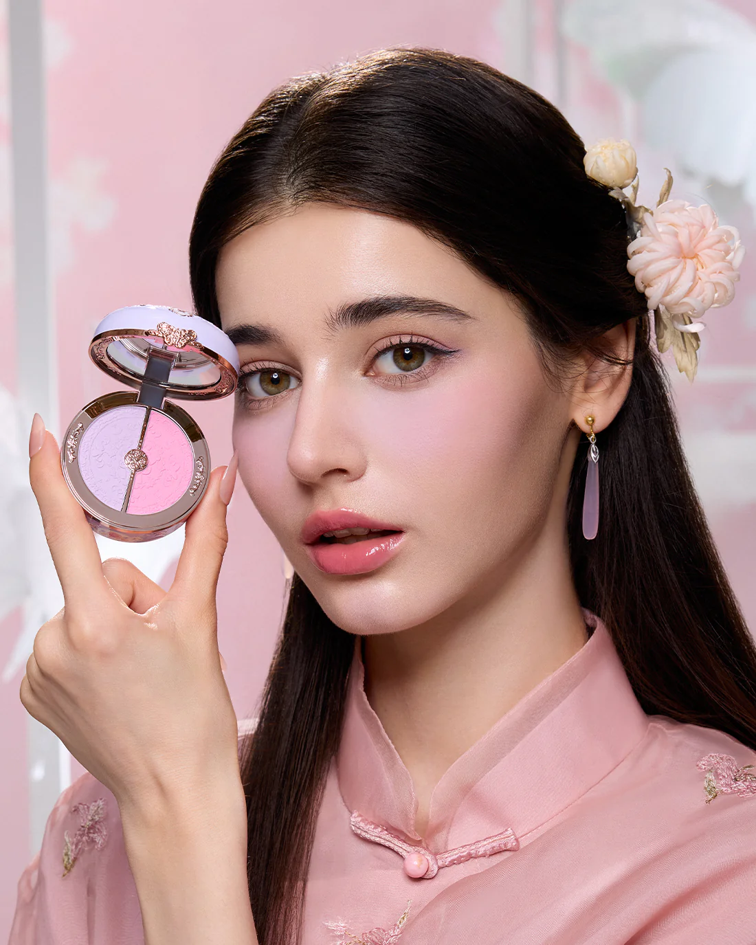 Butterfly Cloud Collar Rouge Box Highlighting & Blush Duo Powder - Image 37