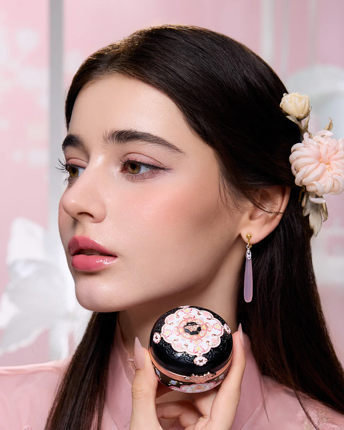 Butterfly Cloud Collar Rouge Box Highlighting & Blush Duo Powder - Image 49